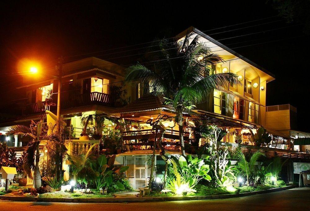 Oyo 90855 Vince Villa Bukit Mertajam Ngoại thất bức ảnh